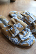 Slippers Toile de Jouy Marrón/Azul