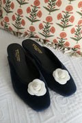 Mules Camelia de Gamuza Azul Marino con Taco