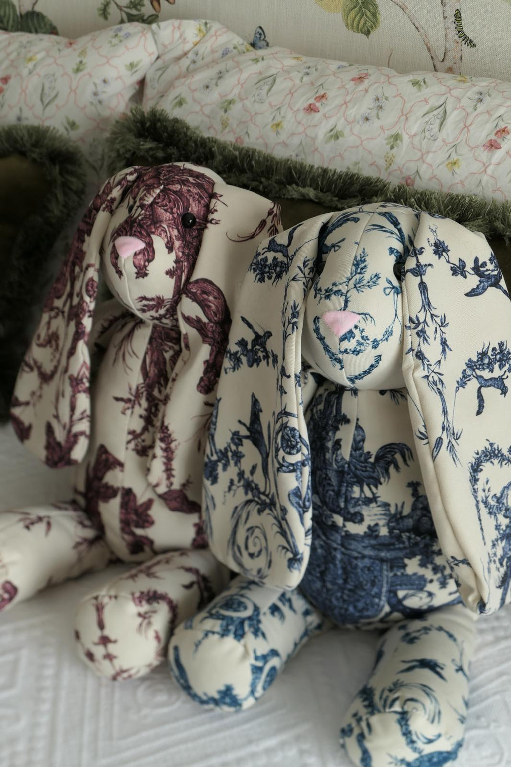 Conejo Grande de Peluche Toile de Jouy